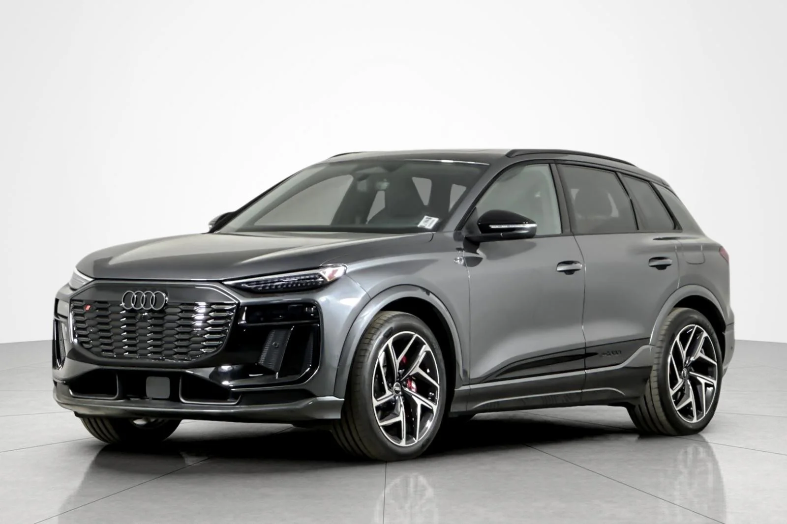 2027 Audi SQ6 e-tron Premium Plus quattro's photo