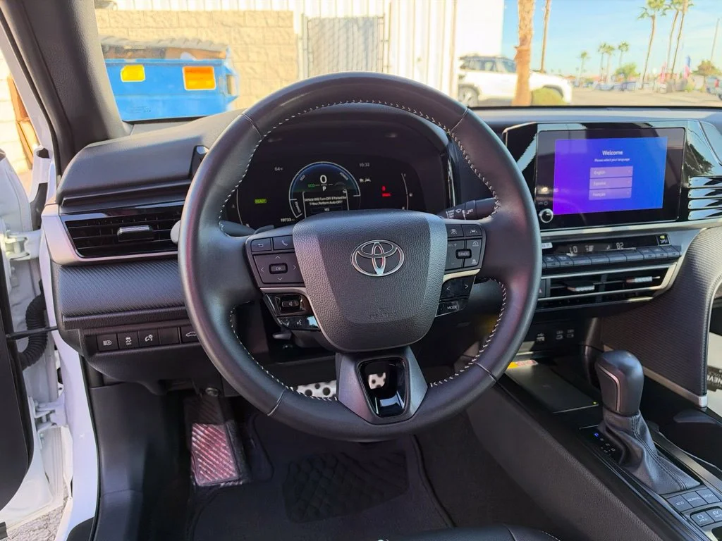 Used 2025 White Toyota SE image 13