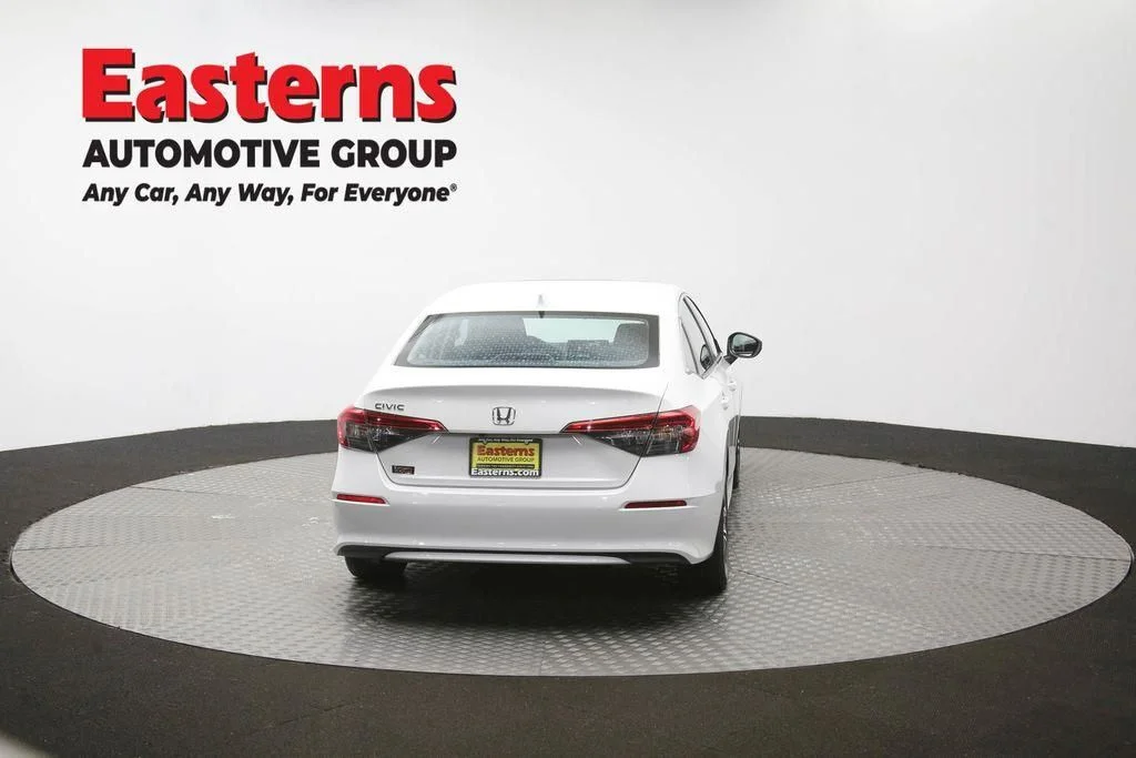 Used 2023 White Honda EX image 40