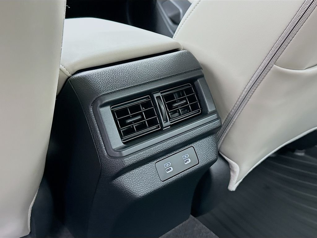 New 2026 Urban Gray Pearl Honda Touring image 26