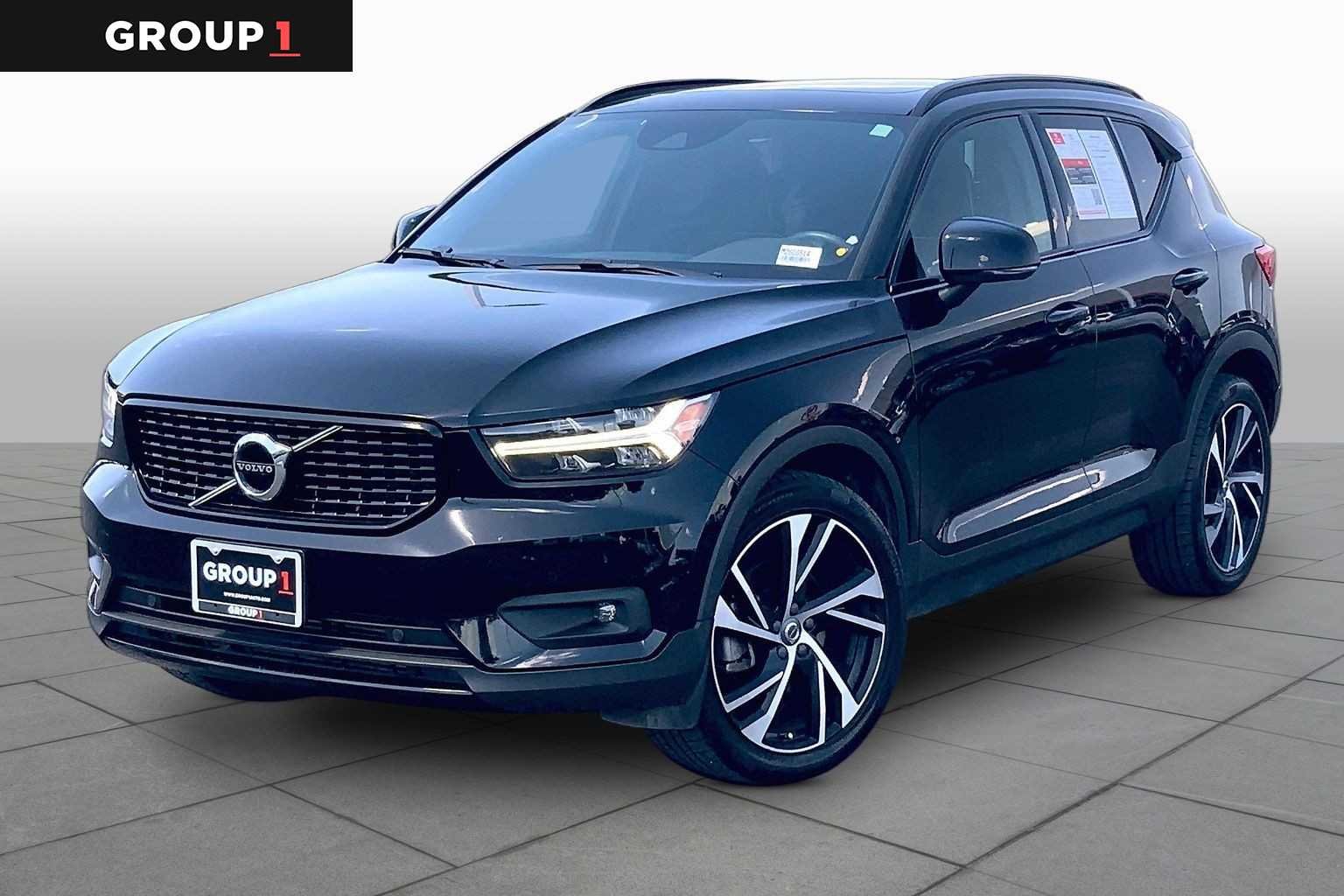 Pre-Owned 2021 Volvo XC40 R-Design