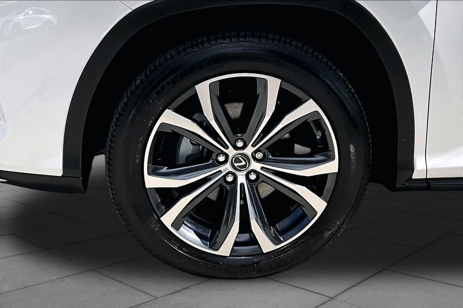 Used 2022 Eminent White Pearl Lexus  image 11