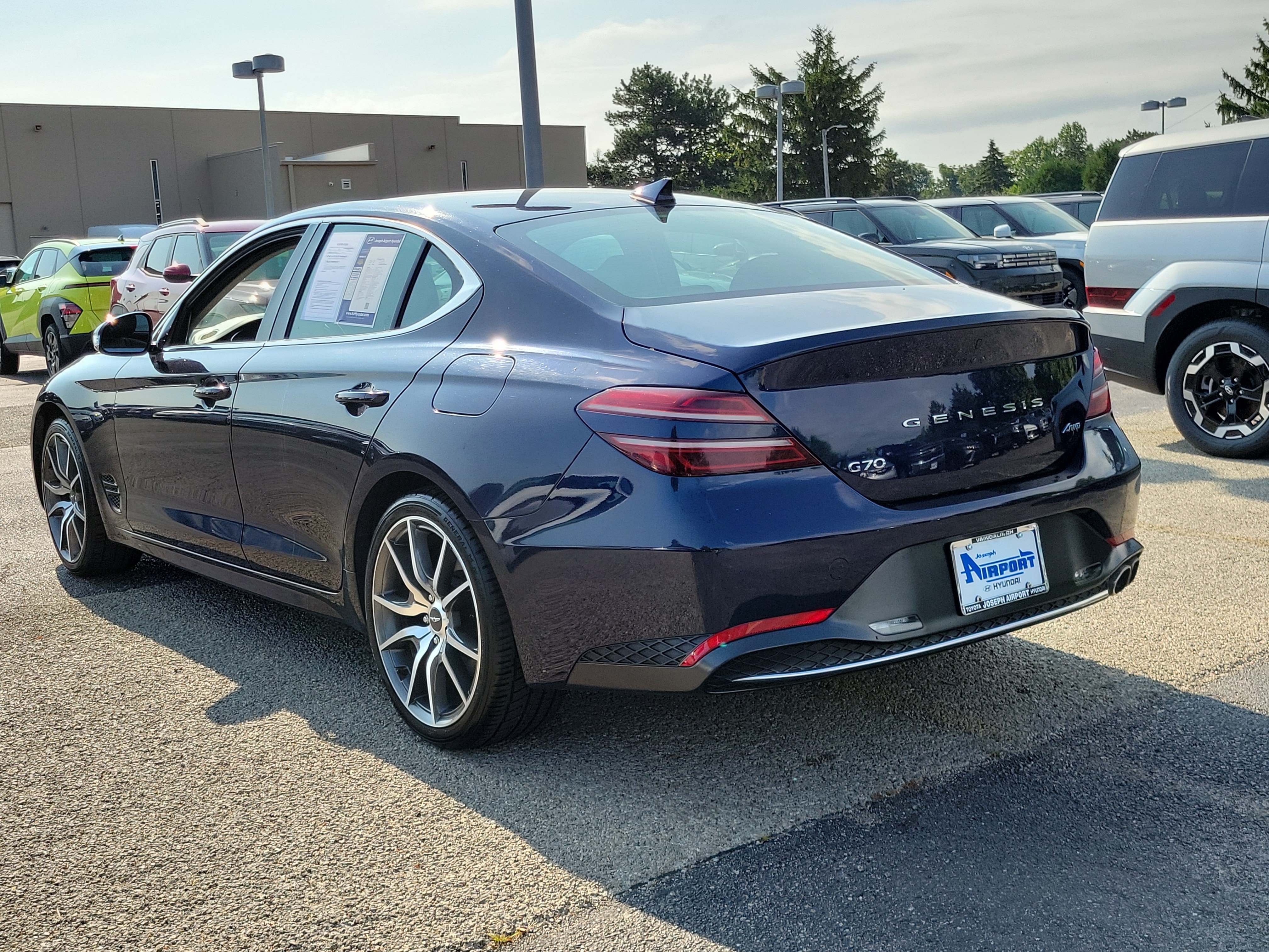 Used 2023 Capri Blue Genesis 2.0T image 3