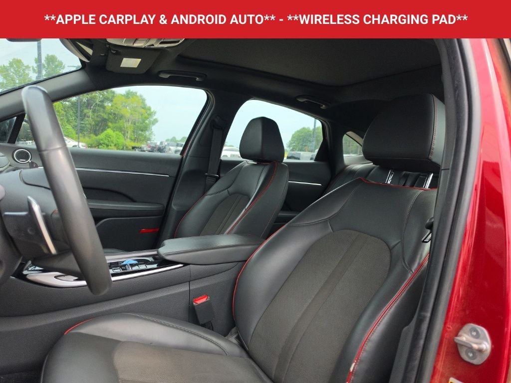 Used 2023 Red Hyundai SEL Plus image 6