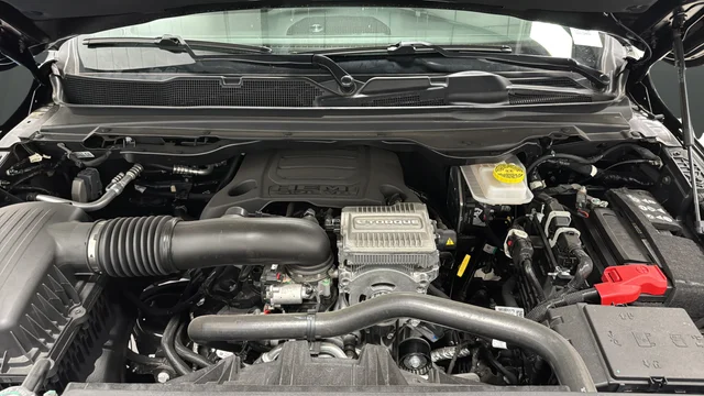 New 2026 Diamond Black Crystal Pearl-Coat Exterior Paint RAM Big Horn/Lone Star image 26