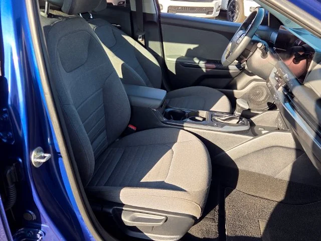 Used 2025 Blue Kia EX image 17