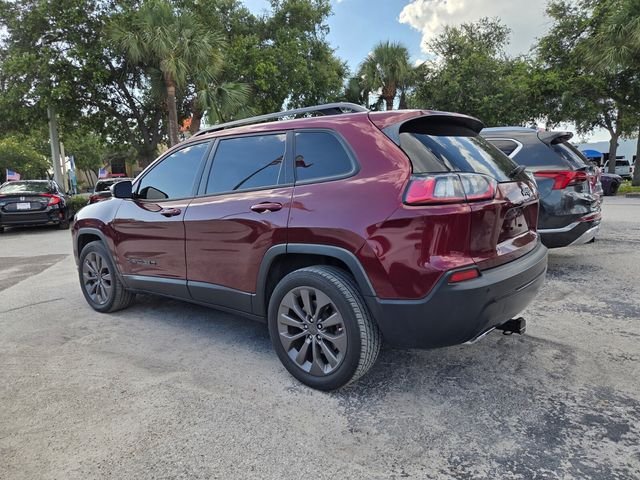 Certified Used 2021 Red Jeep Latitude Lux image 4