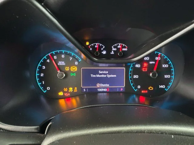 Used 2019 Black GMC SLE1 image 21
