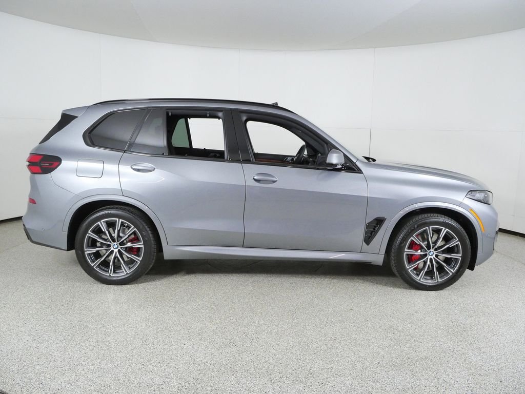 New 2026 Skyscraper Grey Metallic BMW xDrive40i image 8