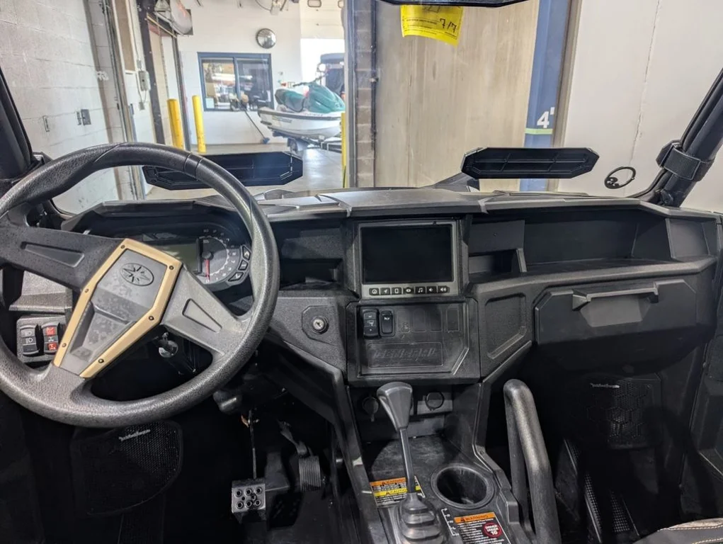 Used 2022 BLACK Polaris  image 6