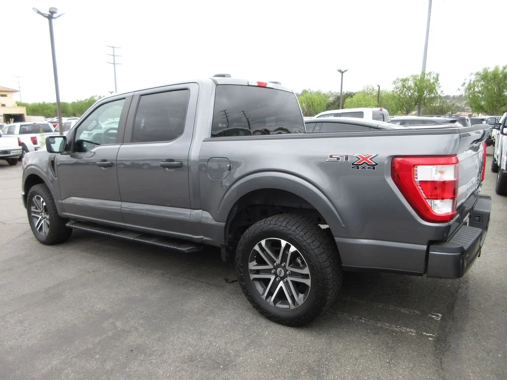 Used 2023 Gray Ford XL image 2