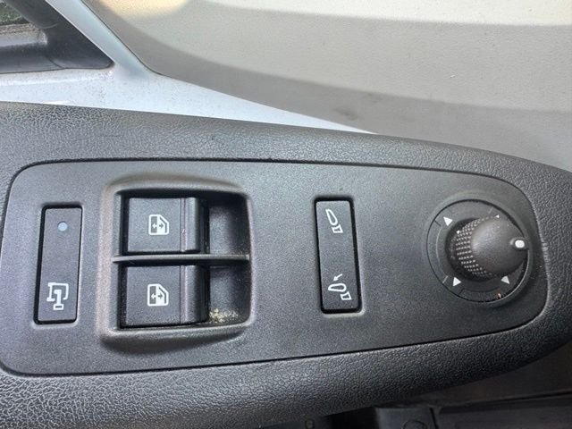 Used 2018 Bright White Clearcoat Ram Base image 7