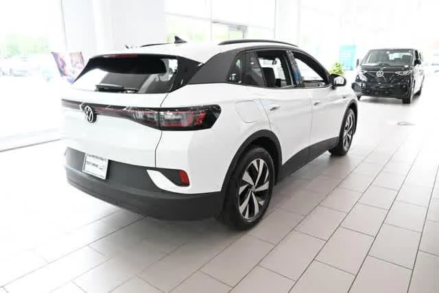 New 2026 Opal White Pearl Volkswagen Pro image 9