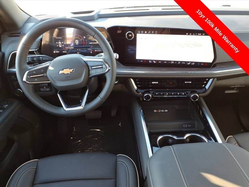 2026 Chevrolet Suburban Premier - Photo 14