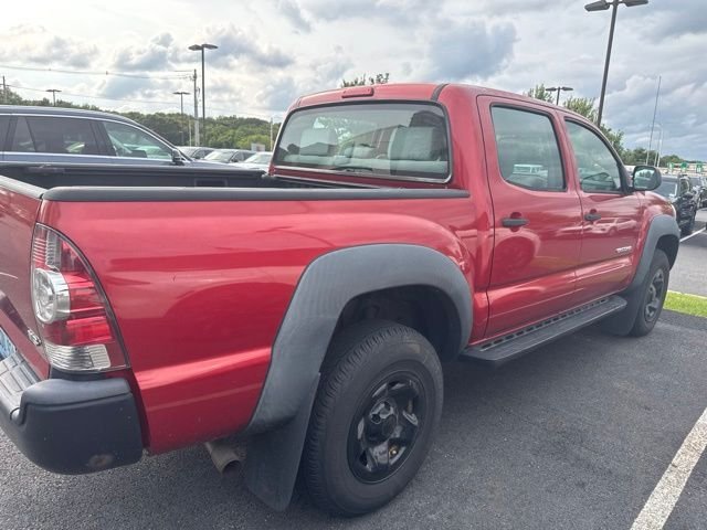 Used 2009 Red Toyota Base image 4