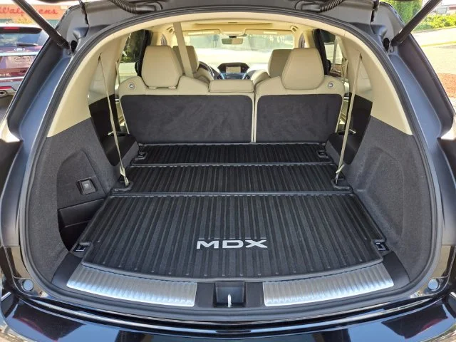 Used 2019 Black Acura 3.5L Technology Package image 17