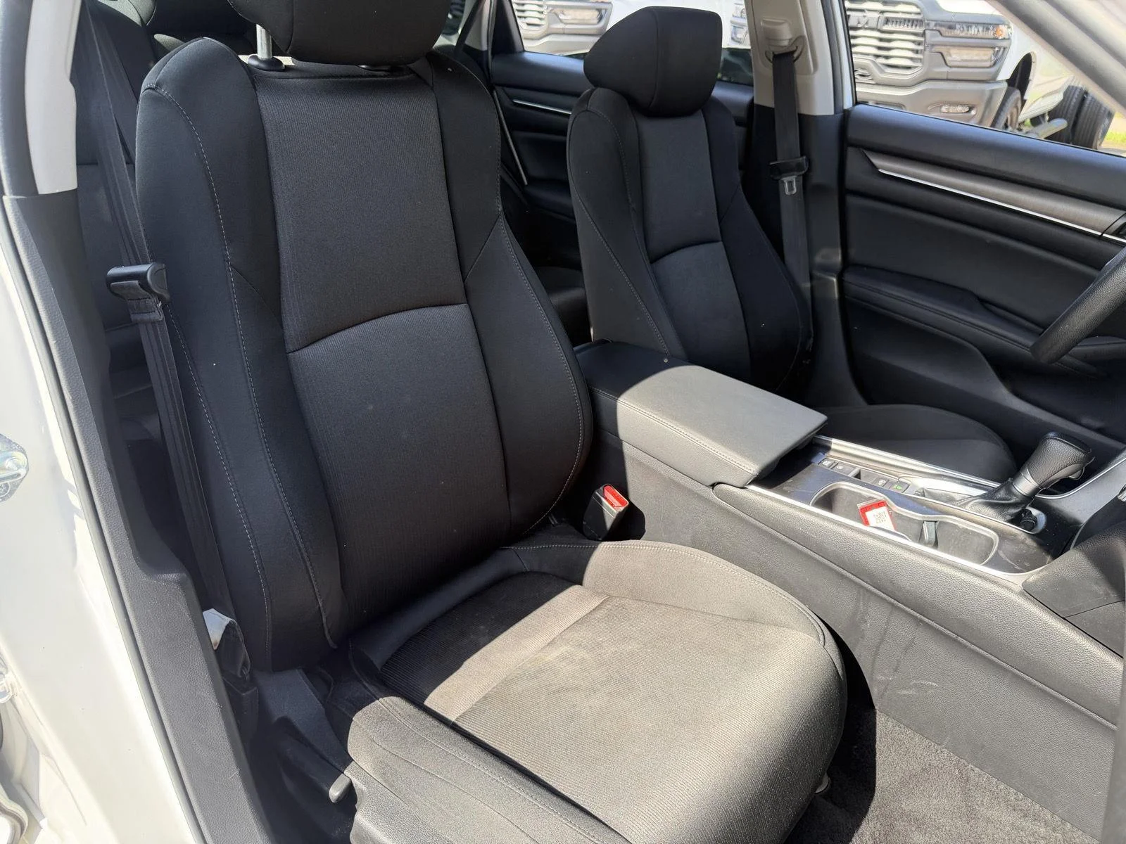 Used 2021 Platinum White Pearl Honda LX image 20