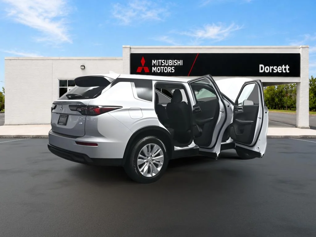 New 2026 White Diamond Mitsubishi ES image 8