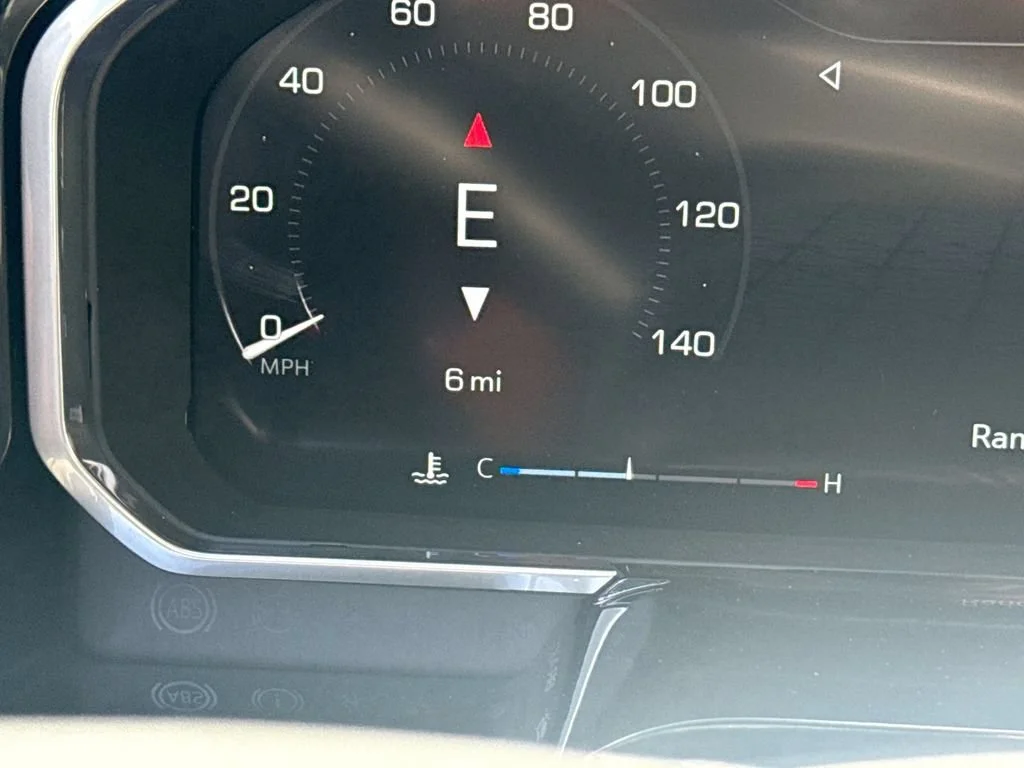 New 2026 Summit White GMC SLE image 12