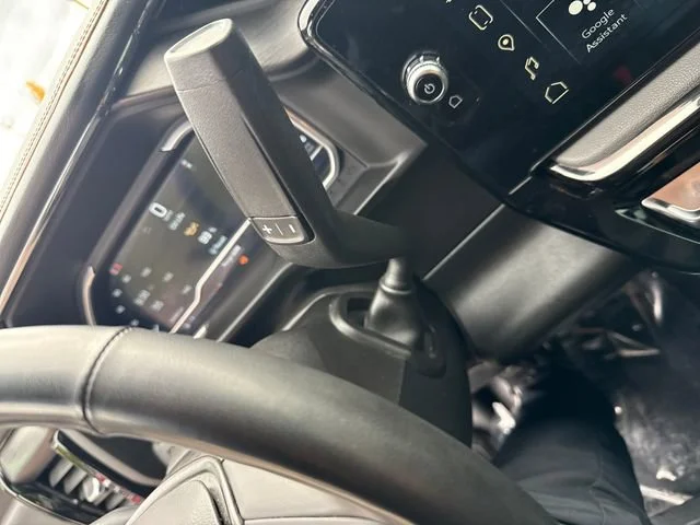 Used 2024 Sterling Metallic GMC AT4 image 26
