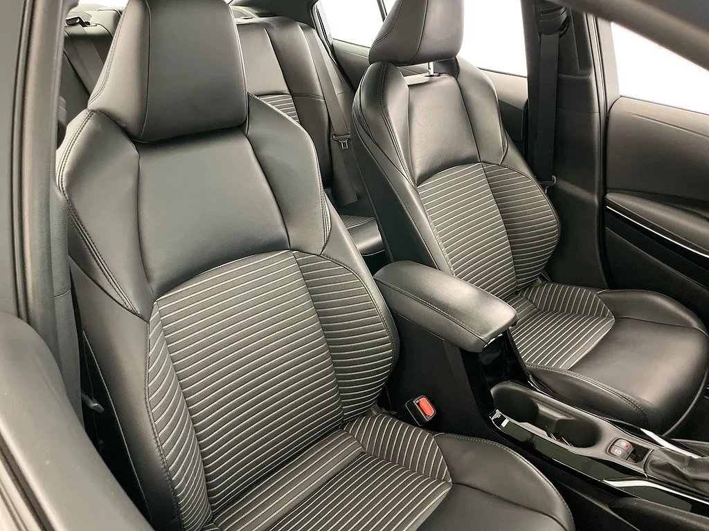 Used 2022 Celestite Gray Metallic Toyota XSE image 27