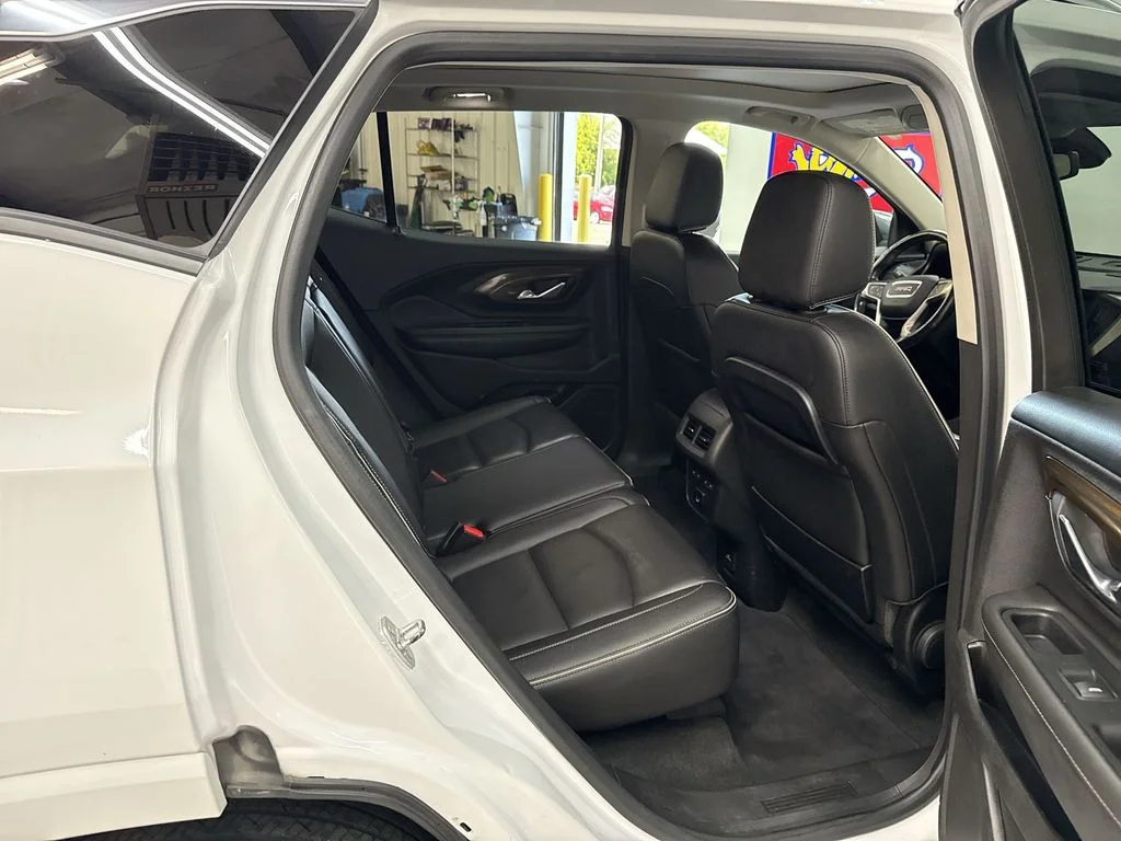 Used 2018 Summit White GMC Denali image 18