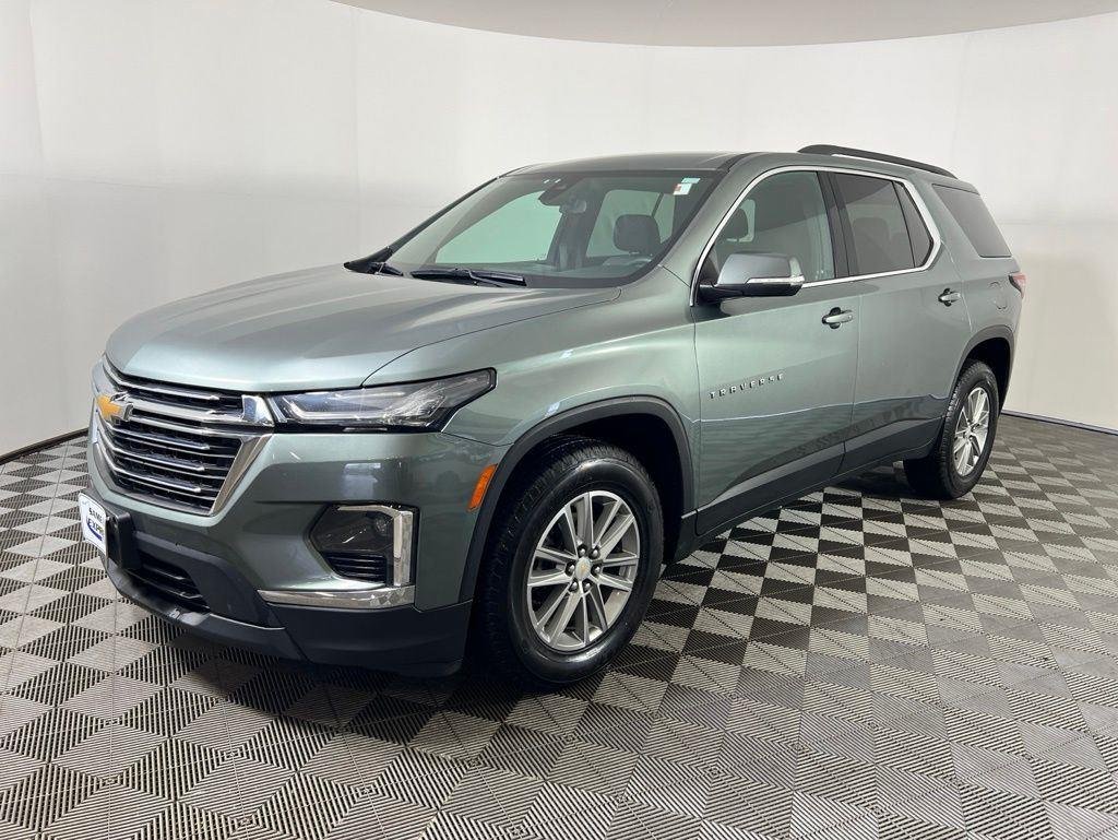 Used 2023 Silver Sage Chevrolet LT image 31