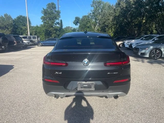 Used 2020 Black Sapphire Metallic BMW xDrive30i image 3