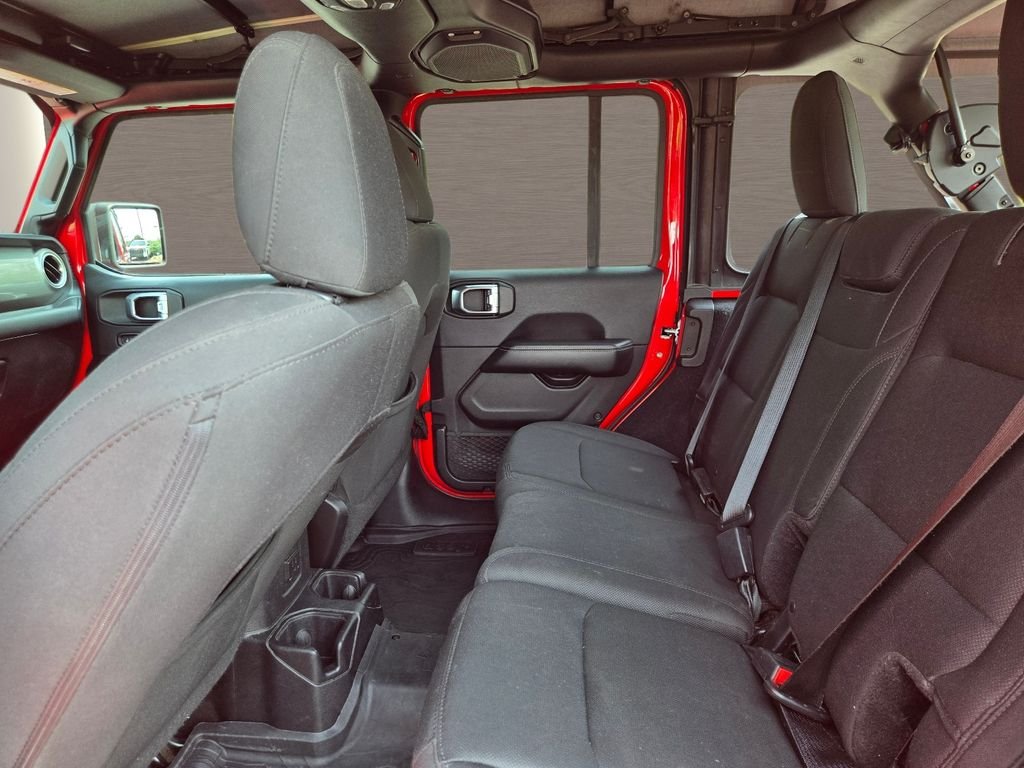 Used 2018 Red Jeep Unlimited Sahara image 12