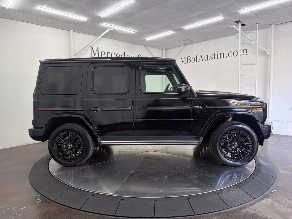 New 2027 Black Mercedes-Benz G 580 image 8