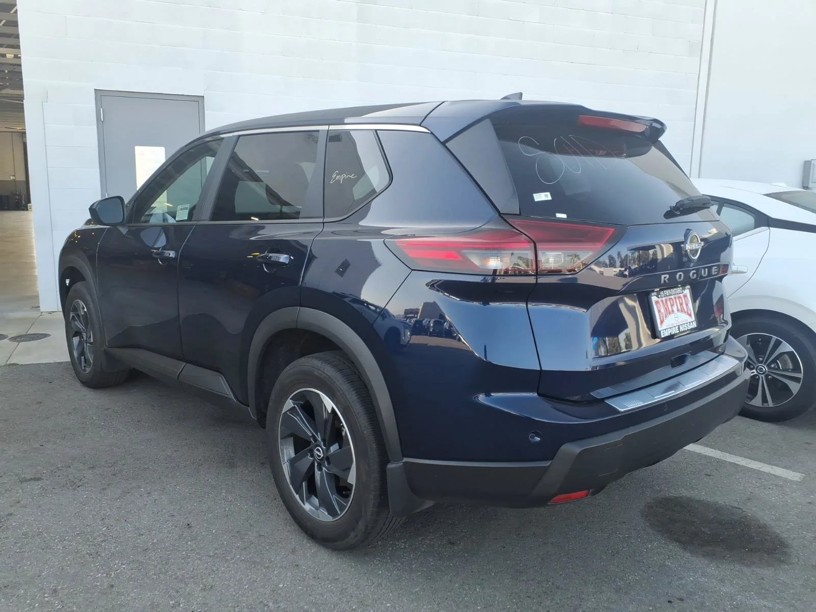 Certified Used 2025 Deep Ocean Blue Pearl Nissan SV image 5