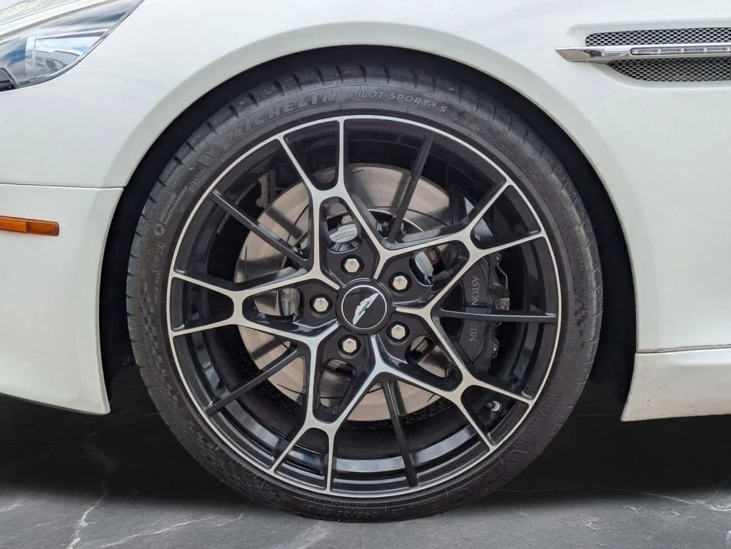 2015 Aston Martin Rapide S - Photo 31