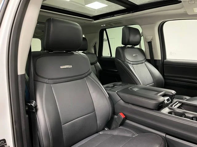 Used 2025 White Ford Platinum image 56