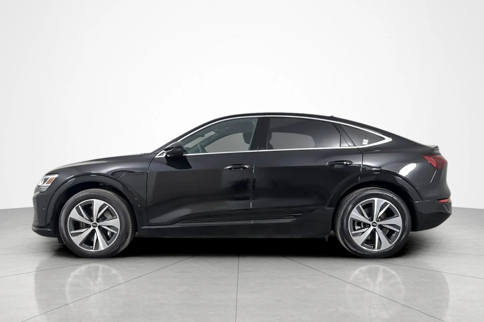 Used 2024 Mythos Black Metallic Audi S line Premium Plus quattro image 2