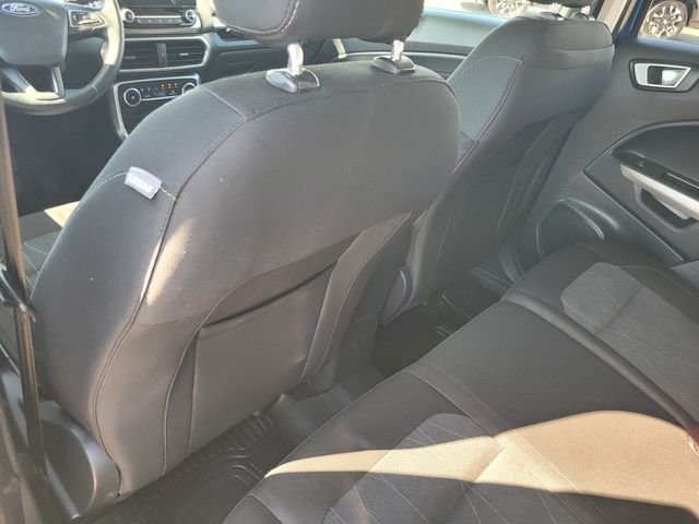 Used 2018 Blue Ford SE image 14