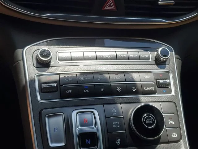 Used 2022 Blue Hyundai Calligraphy image 19