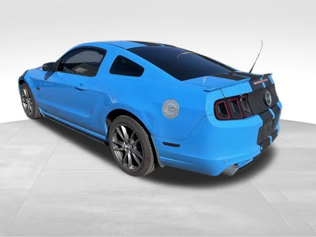 Used 2014 Blue Ford GT Premium image 5