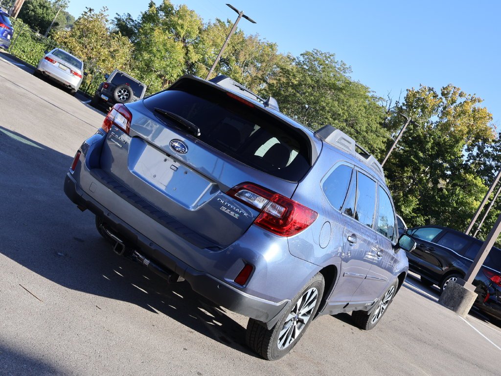 Used 2017 Blue Subaru 2.5i image 7