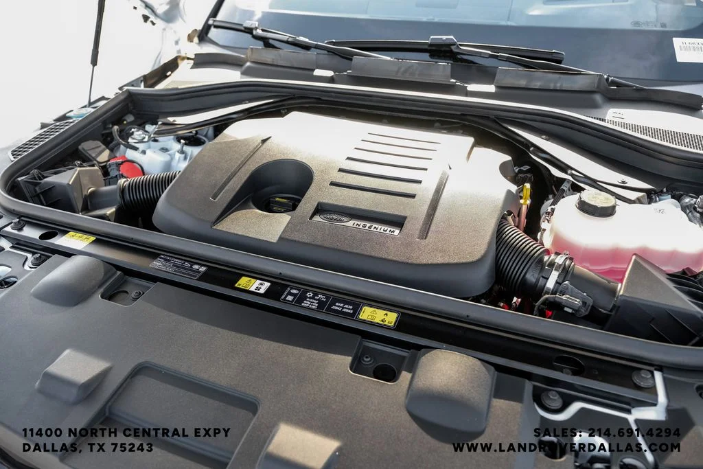 New 2026 Fuji White Land Rover Dynamic SE image 46