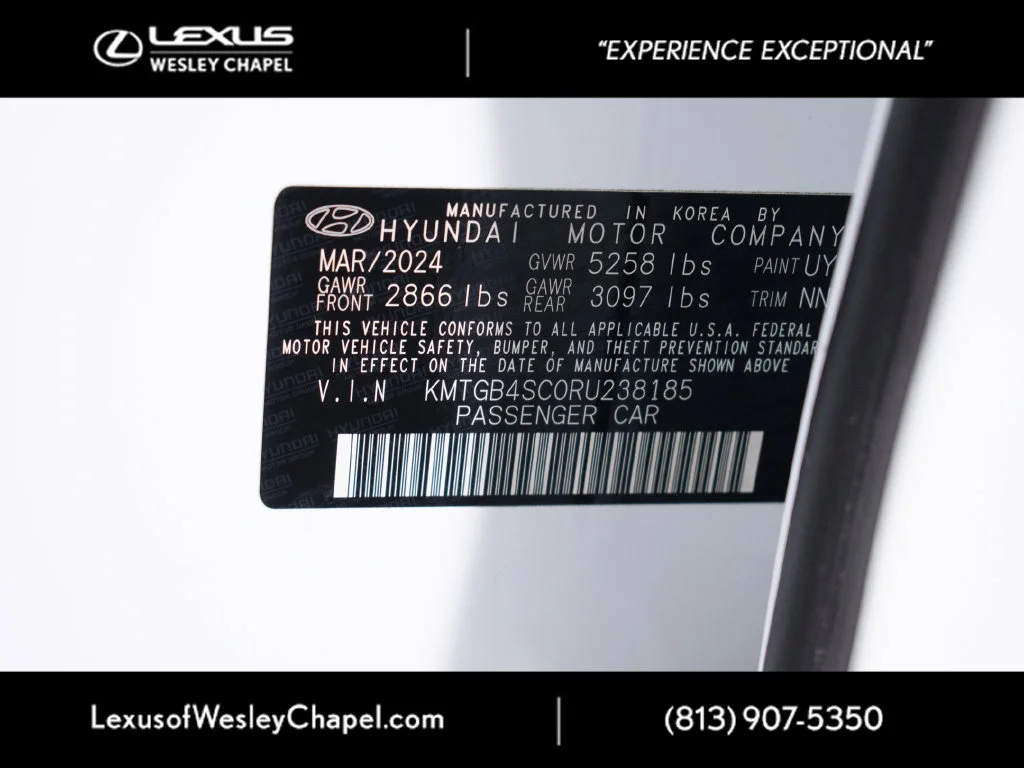 Used 2024 White Genesis 2.5T image 22