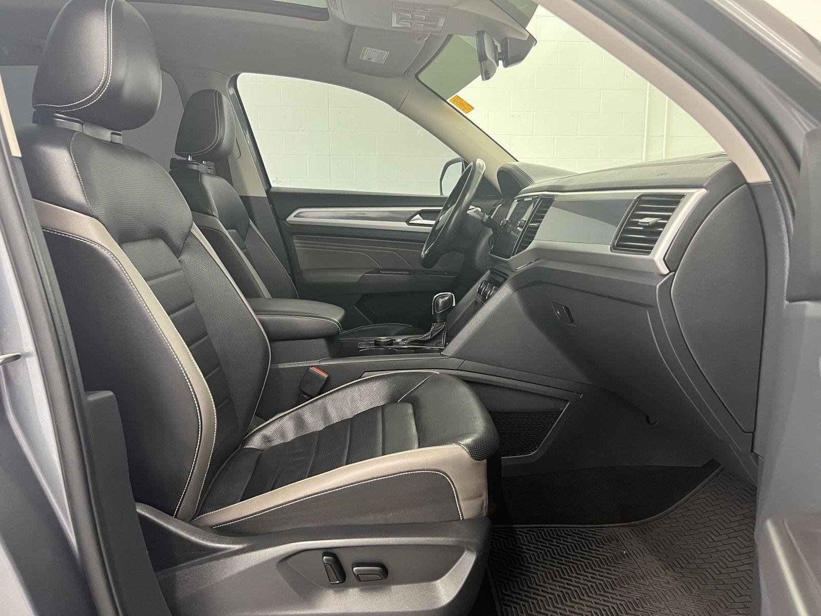 2022 Volkswagen Atlas SEL Premium R-Line - Photo 29