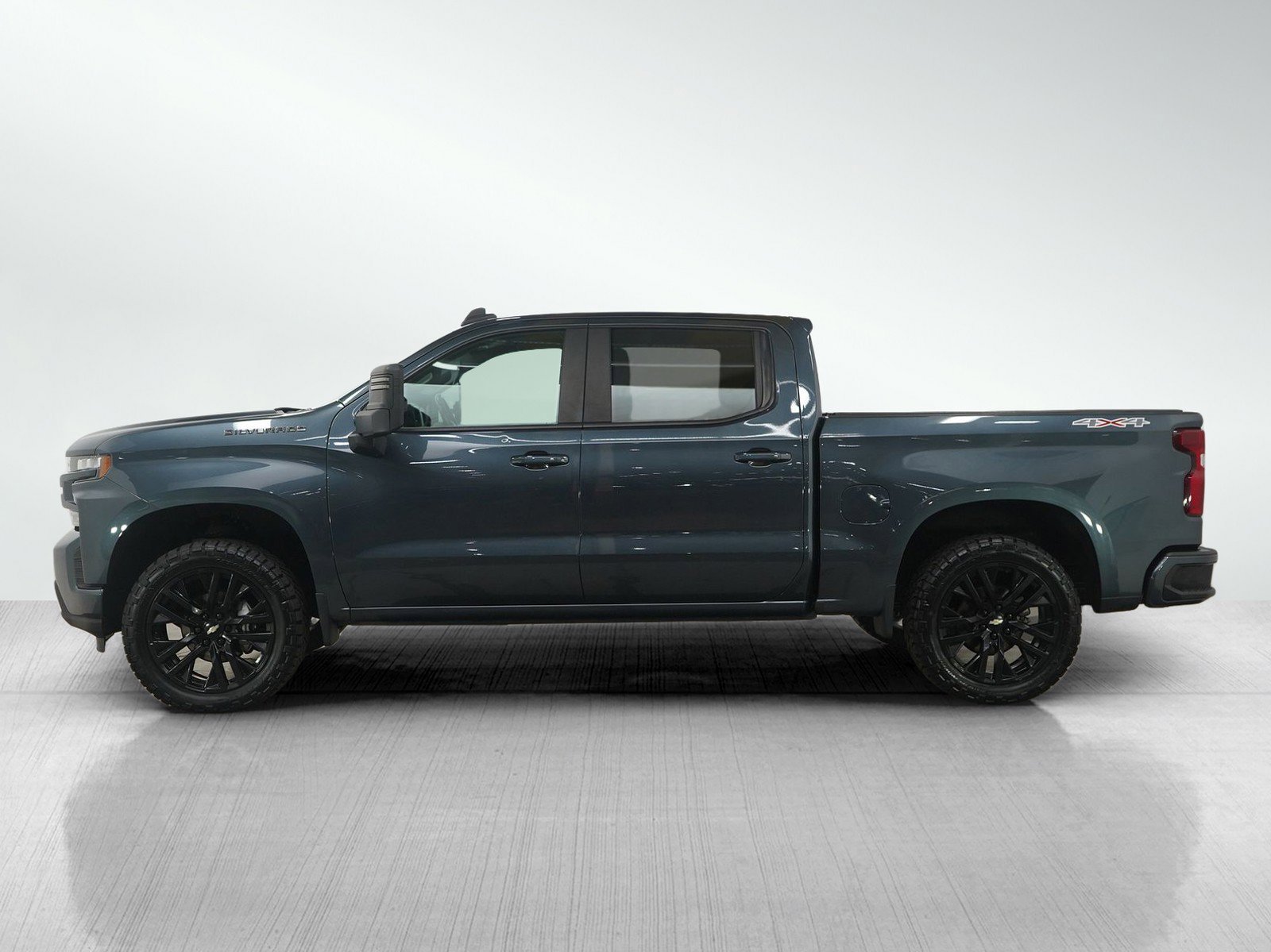 Used 2019 Chevrolet Silverado 1500 RST with VIN 3GCUYEED9KG149959 for sale in White Bear Lake, Minnesota