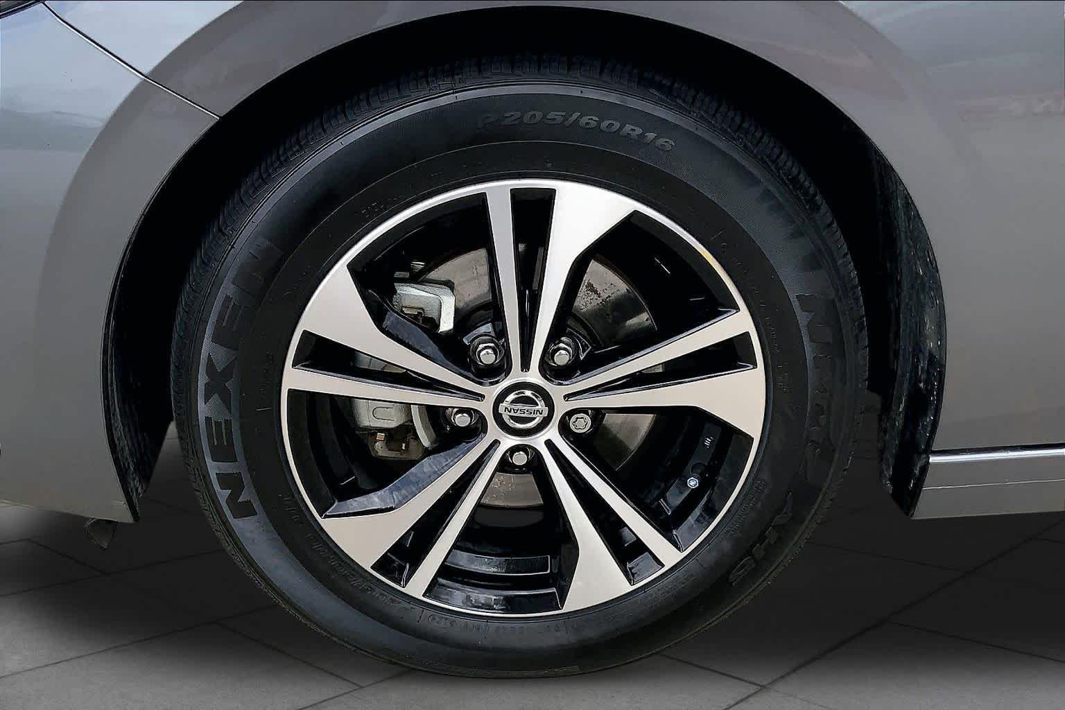 Used 2022 Gun Metallic Nissan SV image 11