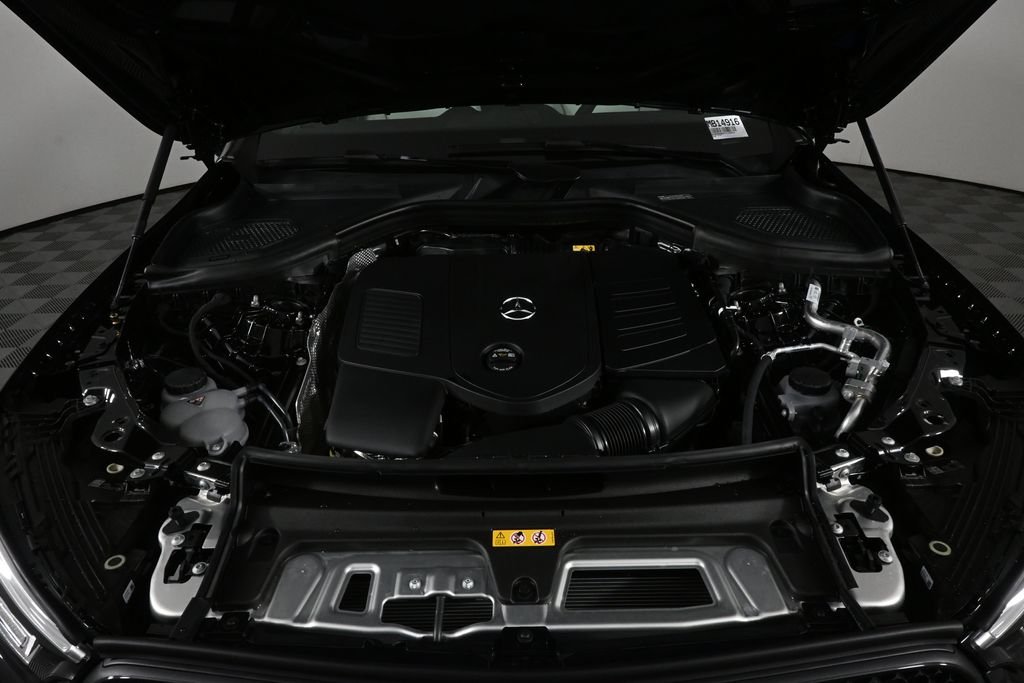 New 2026 Obsidian Black Metallic Mercedes-Benz GLC 300 image 32