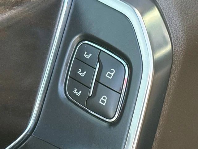 Used 2022 Black Ford King Ranch image 21