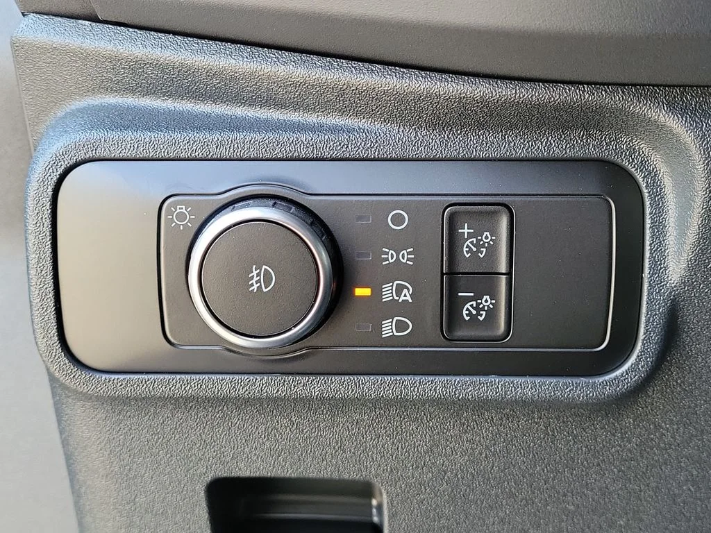New 2026 Velocity Blue Metallic Ford Badlands® image 27