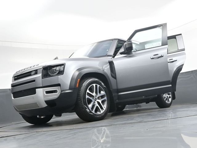 Used 2020  Land Rover SE image 50