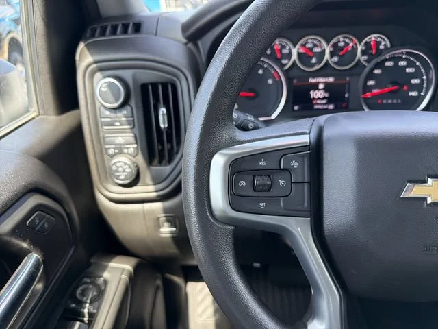 Used 2022 Summit White Chevrolet Custom image 26