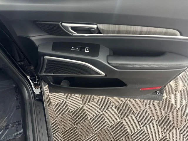 Used 2024 Black Kia EX image 21