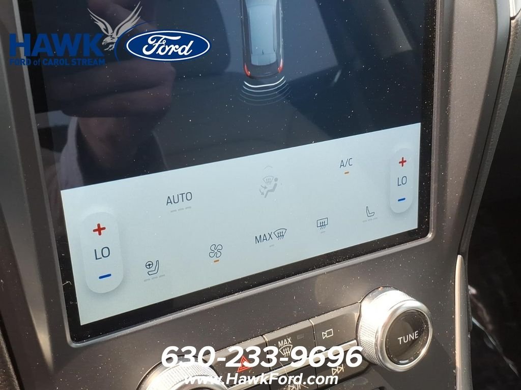 Used 2023 Red Ford SEL image 12